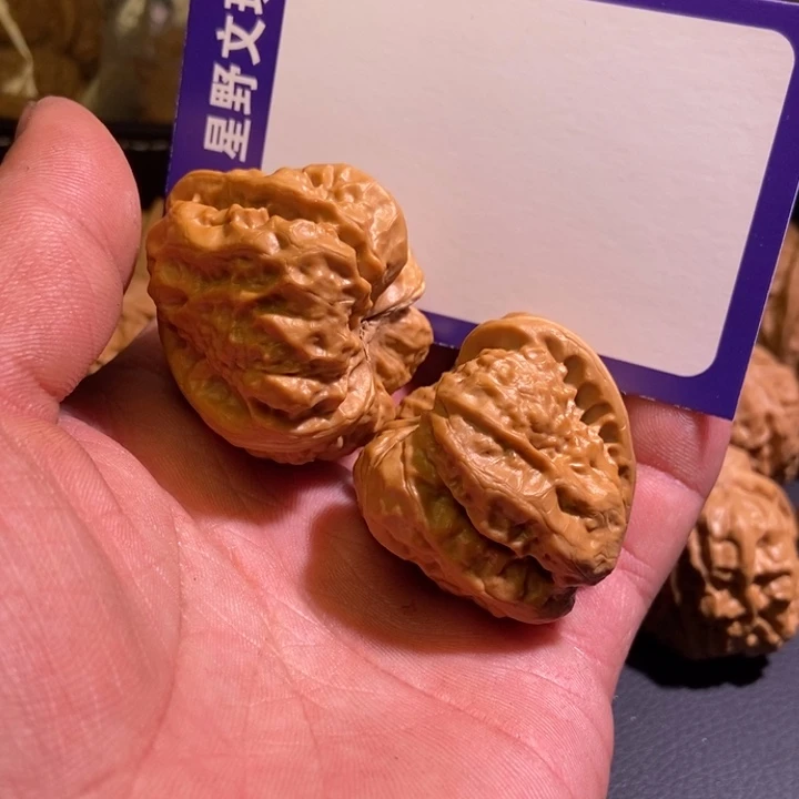 文玩核桃把件在*方37738484756