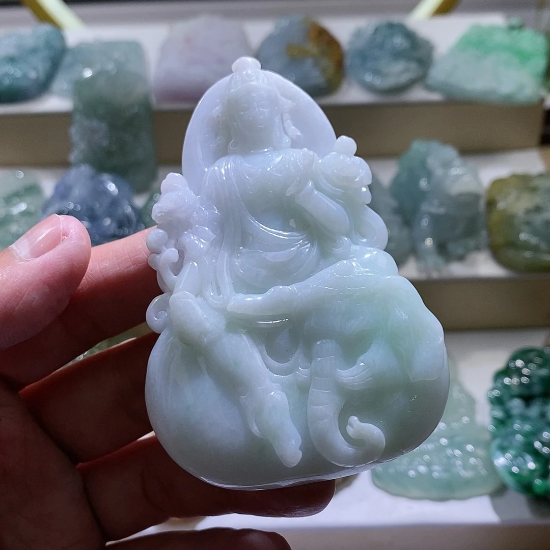 【闪购商品】翡翠颈饰未镶嵌普贤