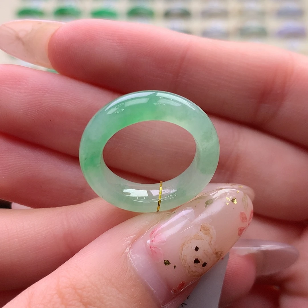 翡翠未镶嵌戒指港9