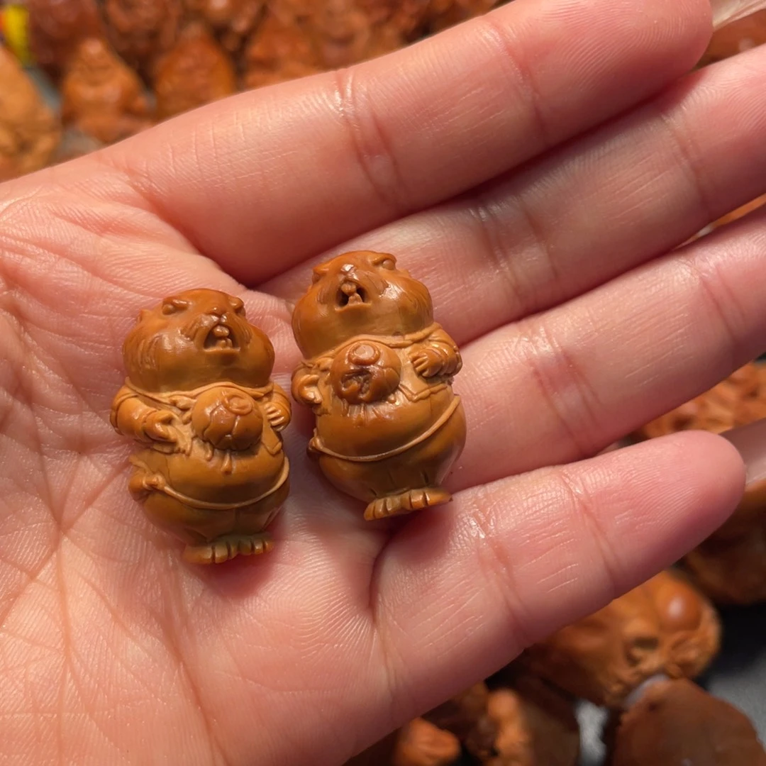 【闪购商品】手串/手链橄榄核梭*草土拨鼠