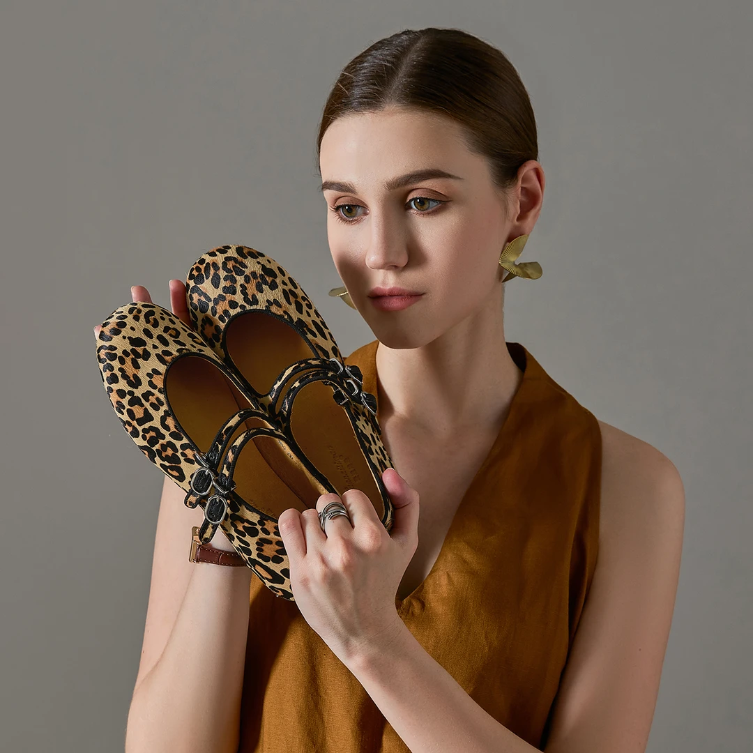 复古豹纹圆头两根带平底玛丽珍鞋女2025秋季新款低跟马毛浅口单鞋