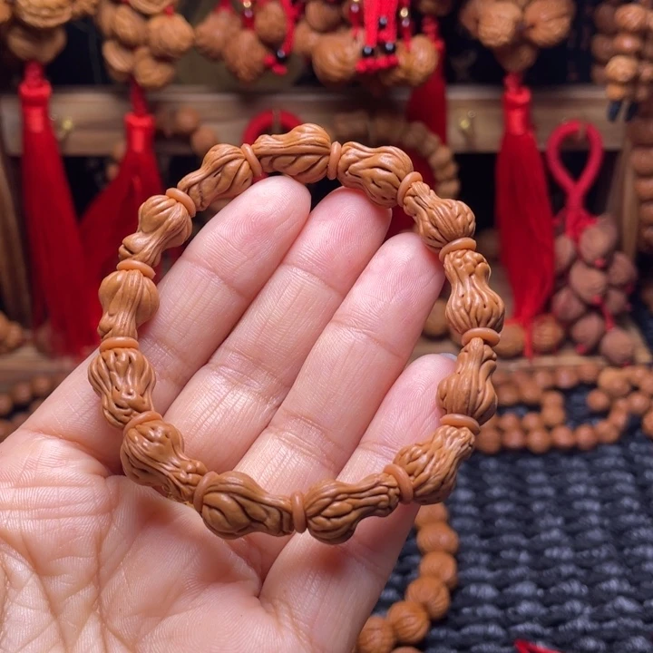 木质类龙纹桃枭谷挂件