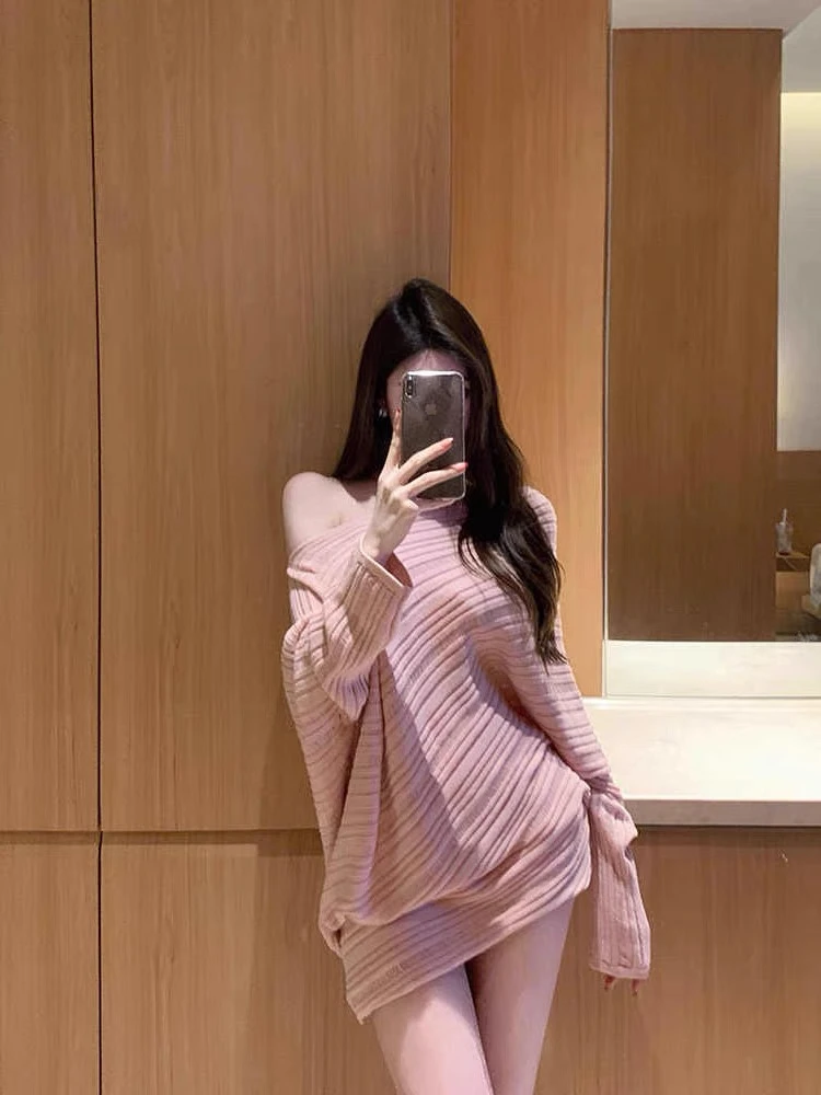 粉桃奶芙 慵懒风气质羊毛针织衫女肌理感蝙蝠袖露肩长袖打底上衣