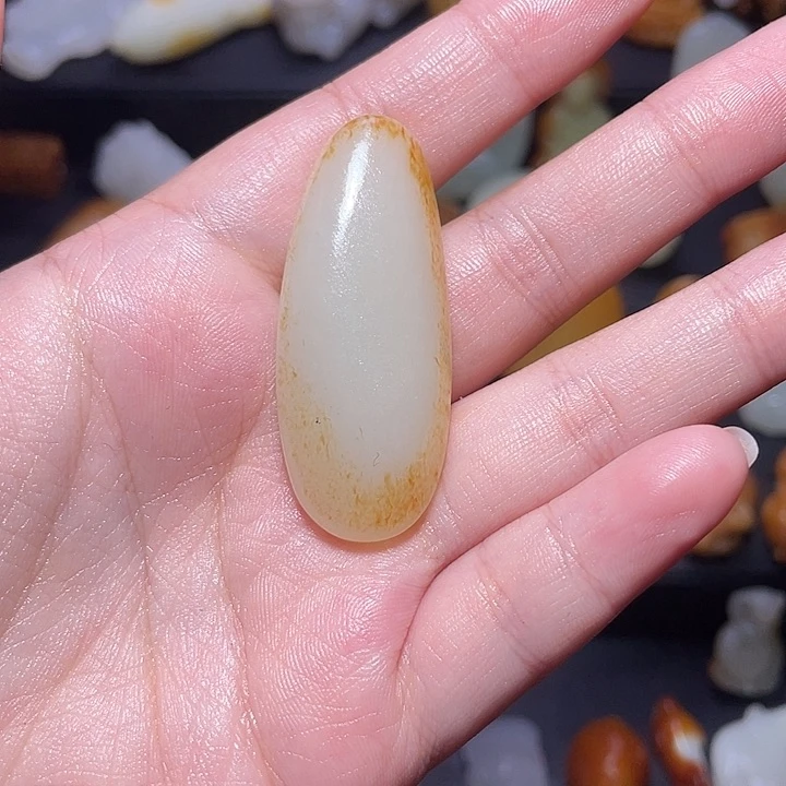 峰***转和田玉未镶嵌颈饰