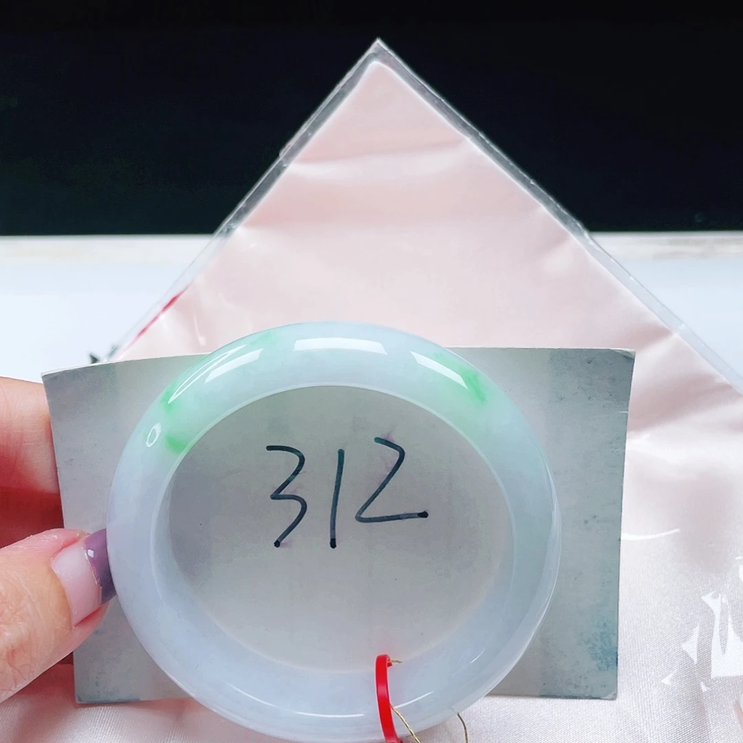 翡翠未镶嵌手镯缅甸翡翠52+
