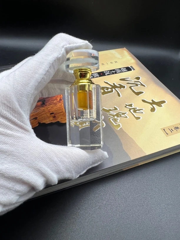 阿拉伯原装进口藏红花精油1克古法蒸馏提取