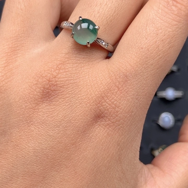 翡翠未镶嵌戒指戒指