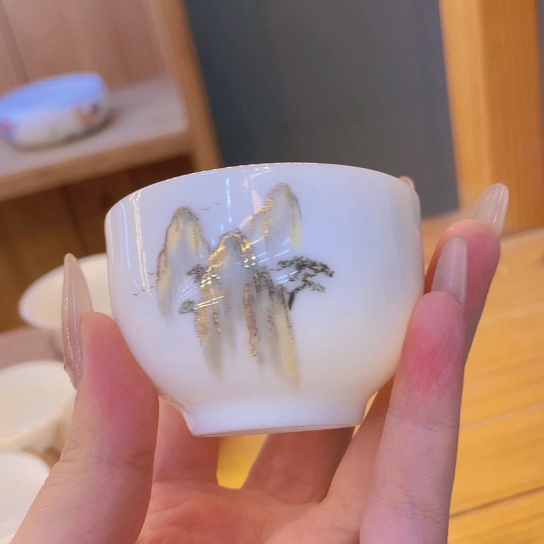 三个客杯。