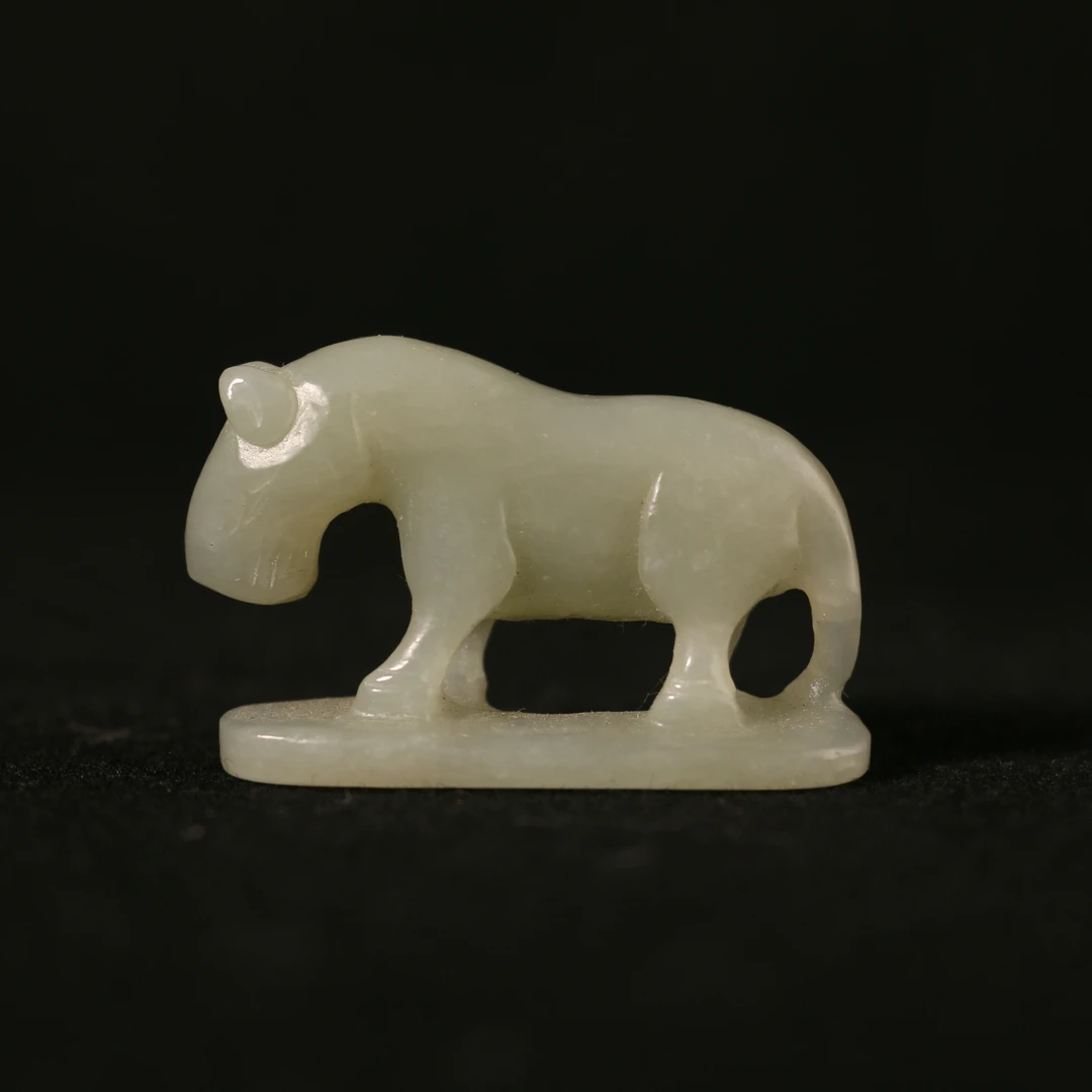 21K38 清 和田玉玉马