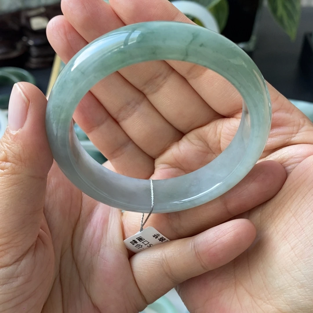翡翠未镶嵌手镯天然