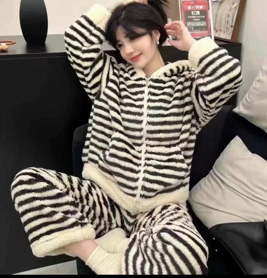 【专柜版】黑白条纹连帽宽松韩版慵懒保暖加绒加厚家居服睡衣套装X