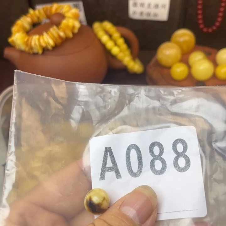 琥珀未镶嵌珠宝奇石微瑕11.3