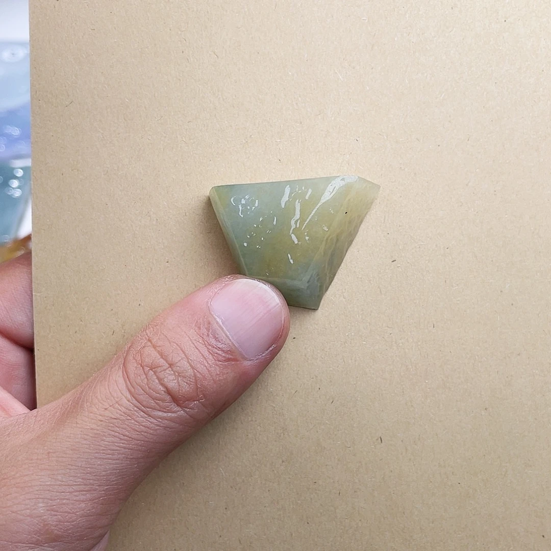 定制翡翠未镶嵌翡翠挂件