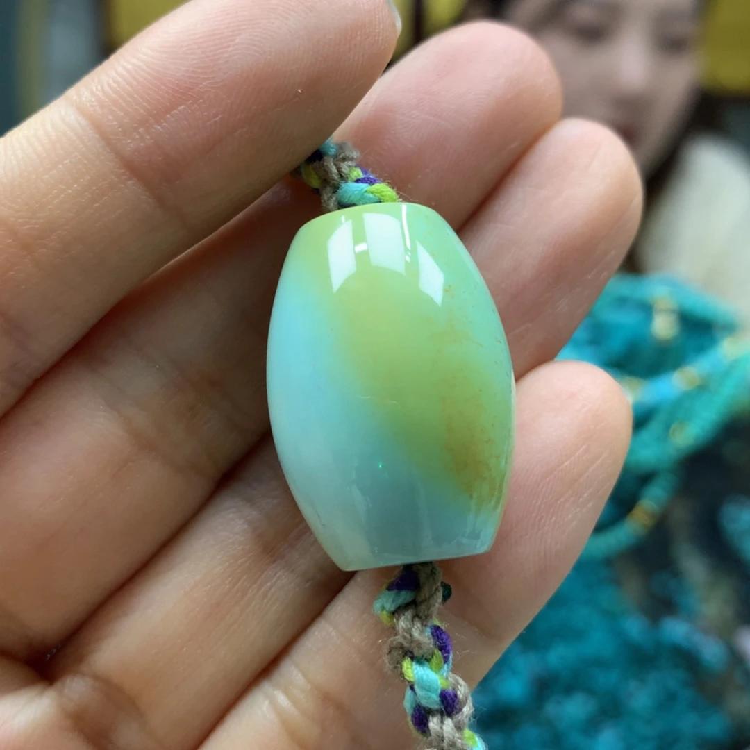 绿松石吊坠未镶嵌