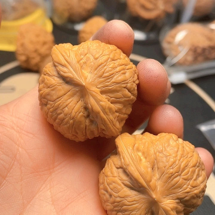 文玩核桃吊坠车**往乾隆磨