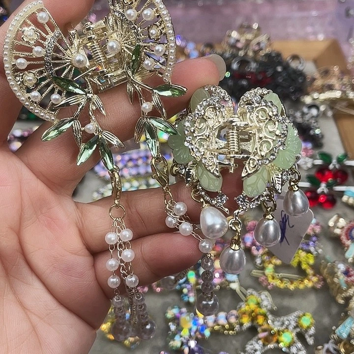 皮质铁合金两个夹
