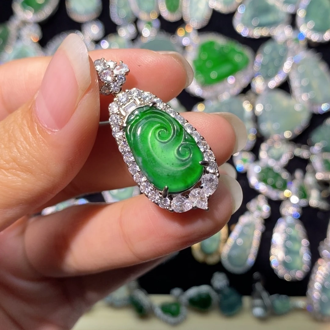 翡翠未镶嵌颈饰天然