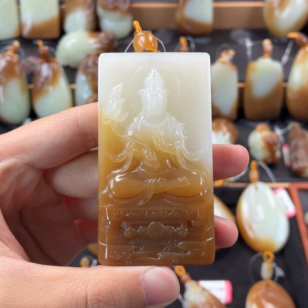 豆***湖和田玉未镶嵌颈饰