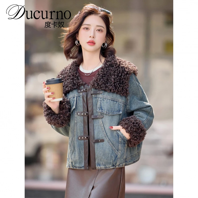 独特超好看拼接牛仔衣女2025冬新款夹加厚保暖服外套冬季微胖秋冬