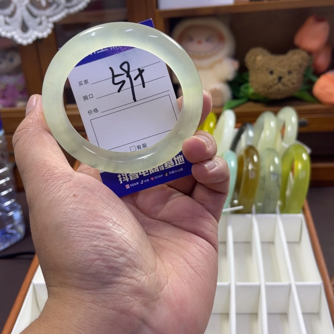 蛇纹石玉未镶嵌手镯428