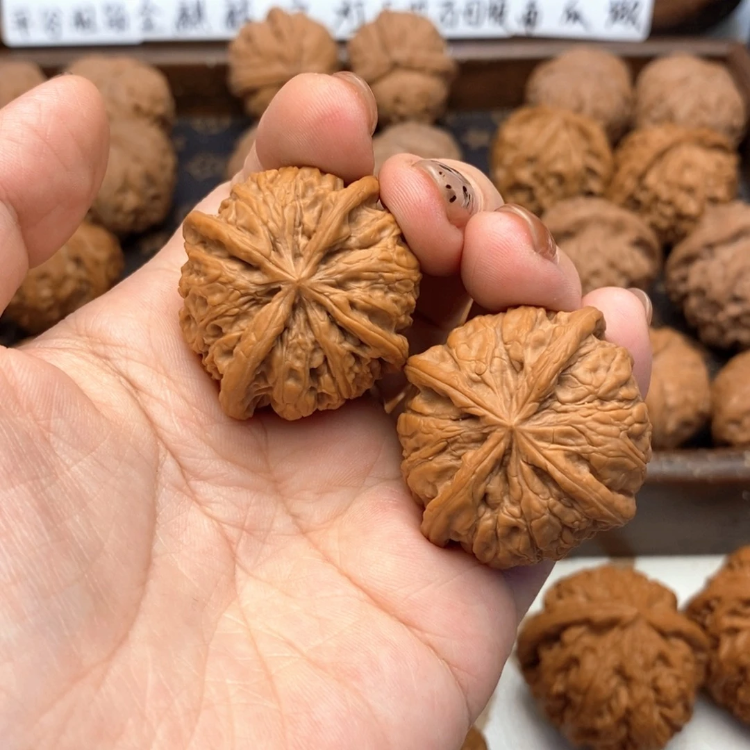 萧***楊把件文玩核桃193号雨花石正四