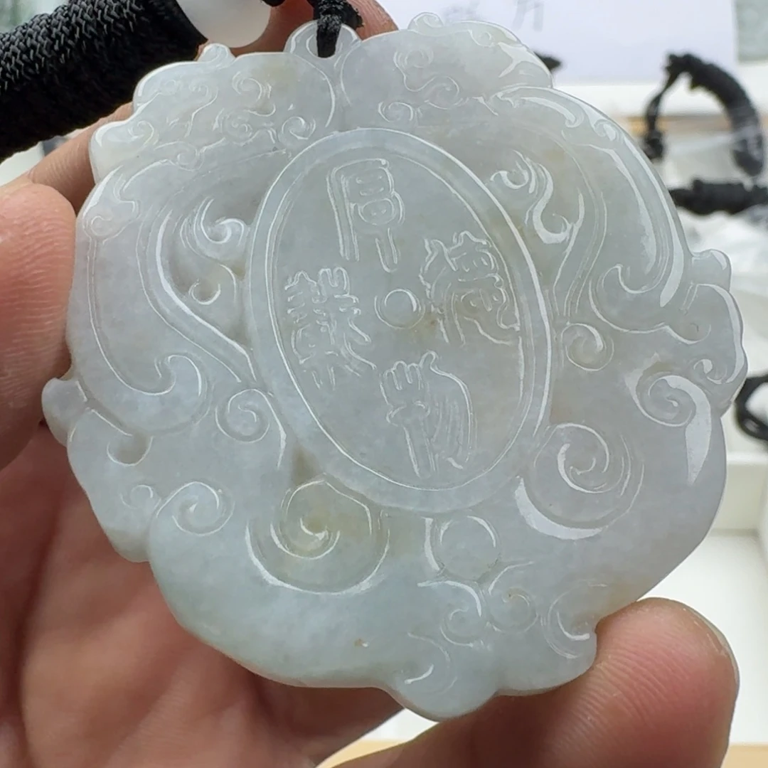 翡翠未镶嵌颈饰天然缅甸A货翡翠