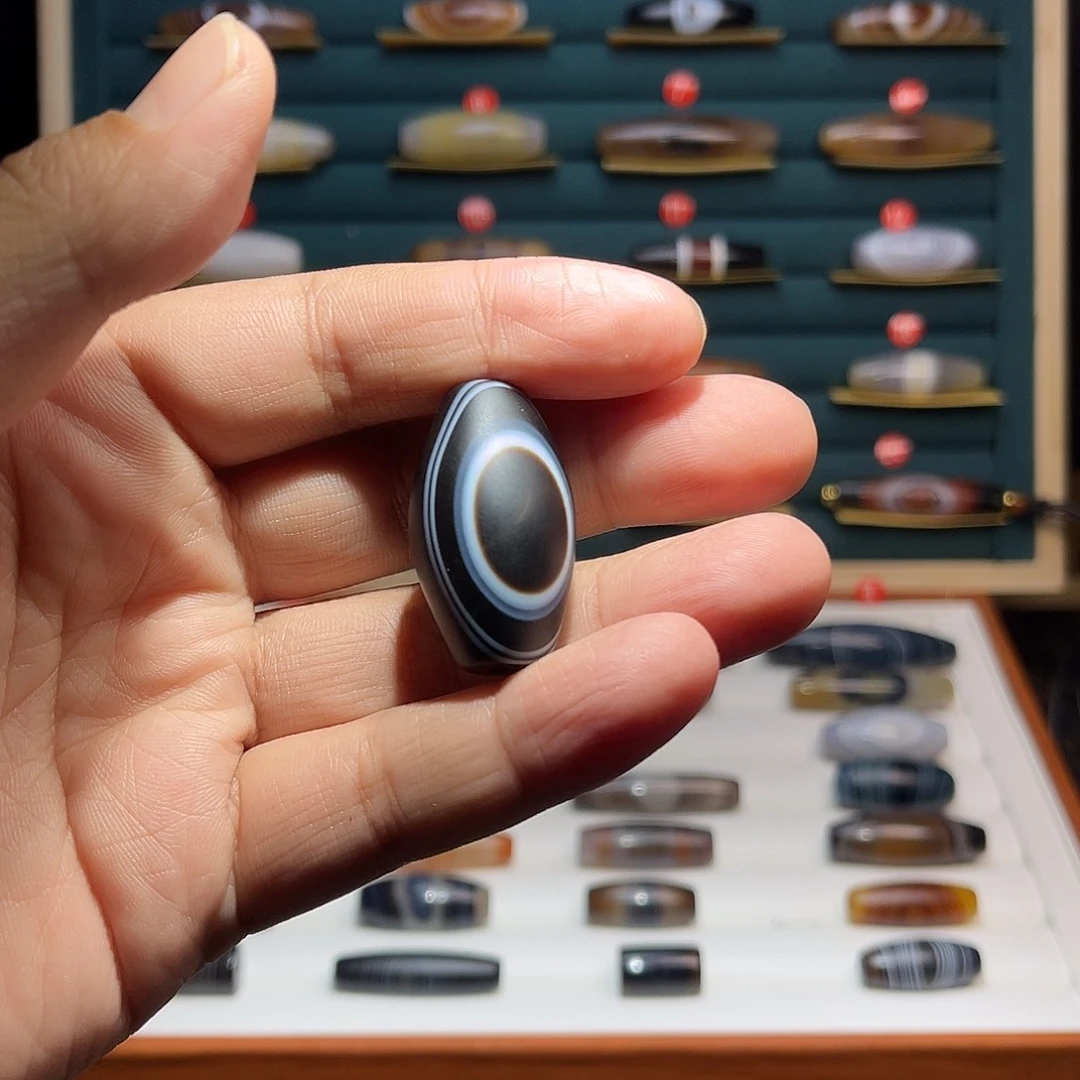 宝***儿玛瑙/玉髓未镶嵌颈饰