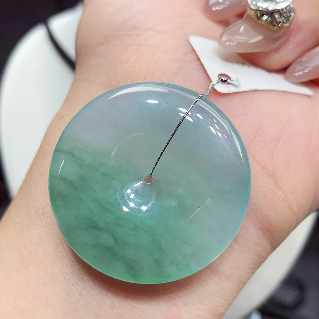 翡翠未镶嵌颈饰编号53，34.2/6.0