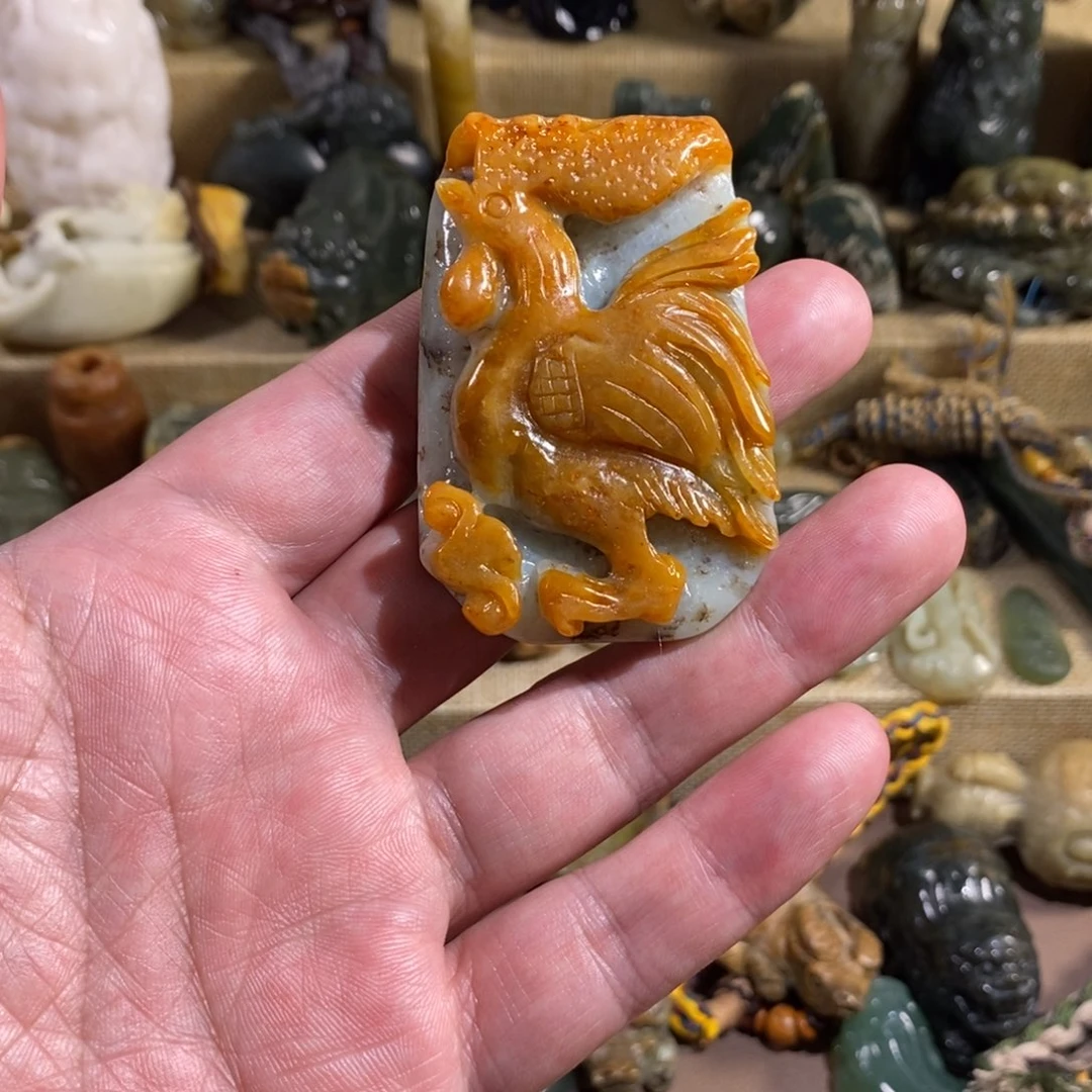 未镶嵌透闪石质玉挂件