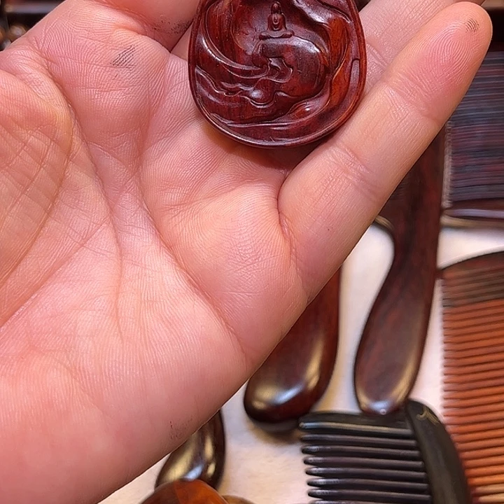 福***财红酸枝木类紫檀木吊坠