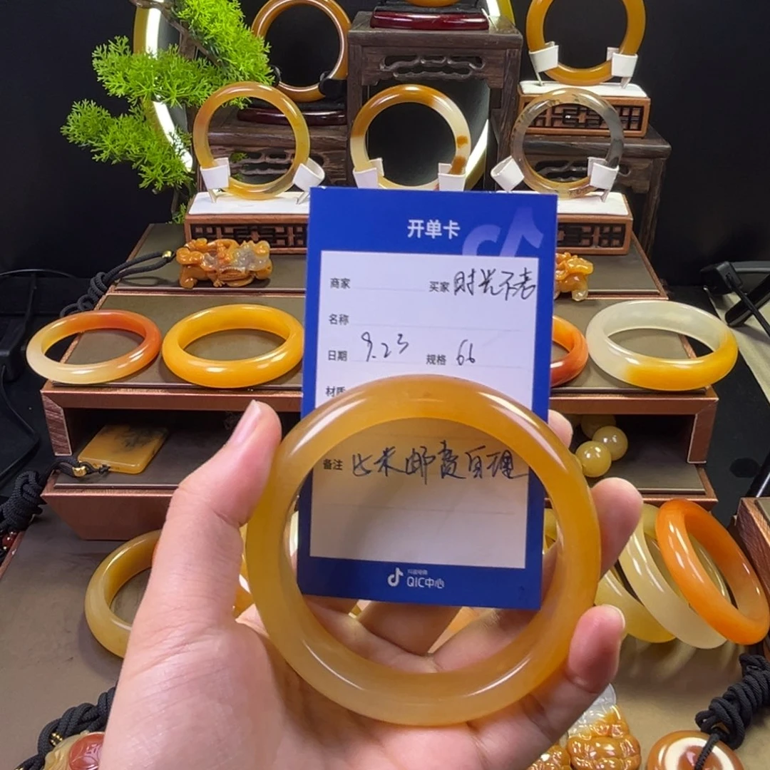 未镶嵌手镯石英质玉时**老