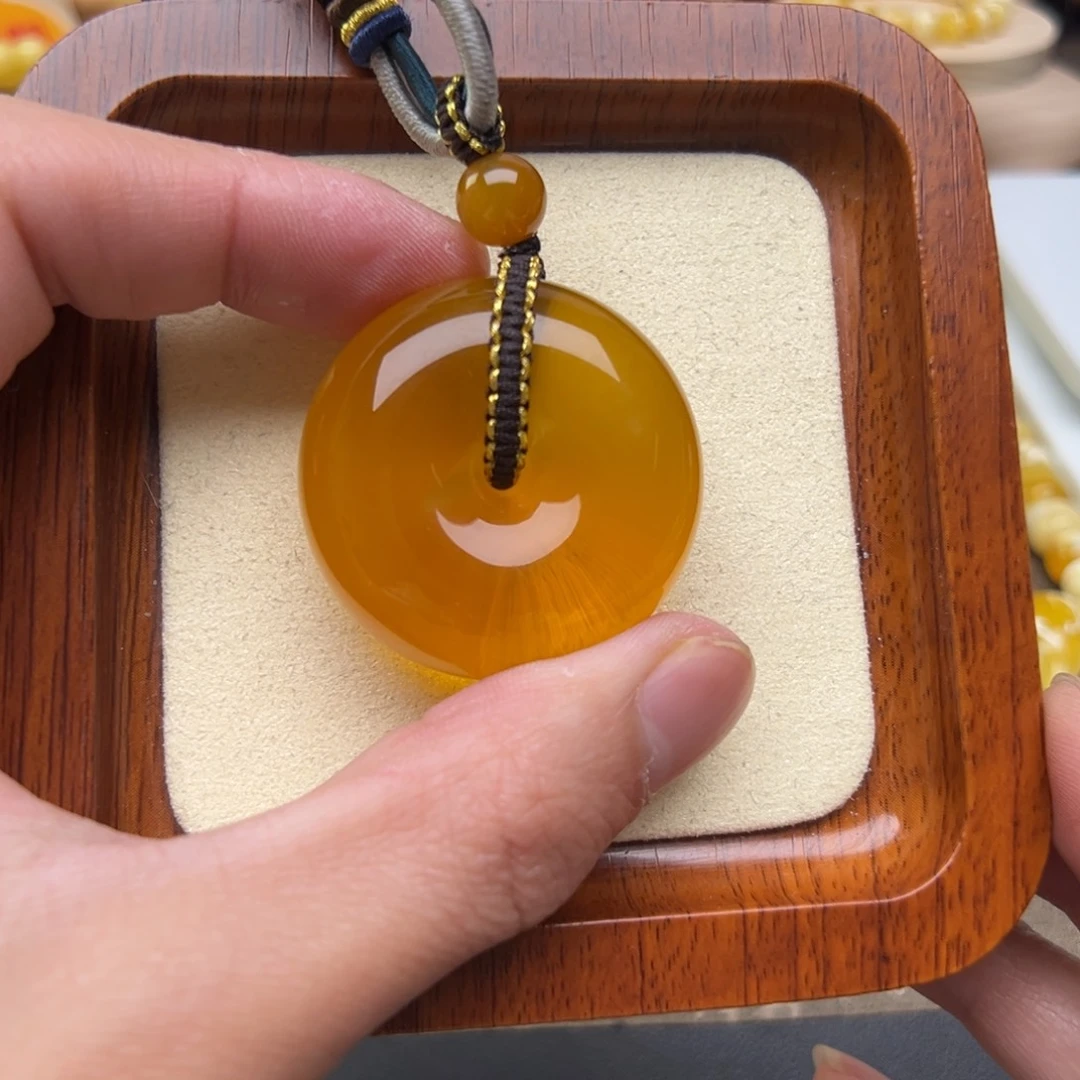 琥珀裸石未镶嵌琥珀裸石未镶嵌209