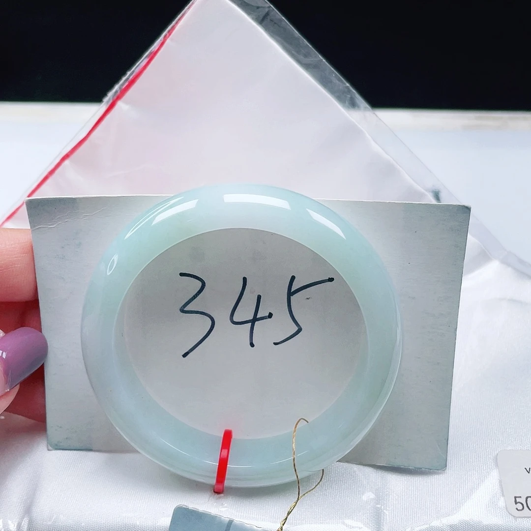 翡翠未镶嵌手镯缅甸翡翠50+