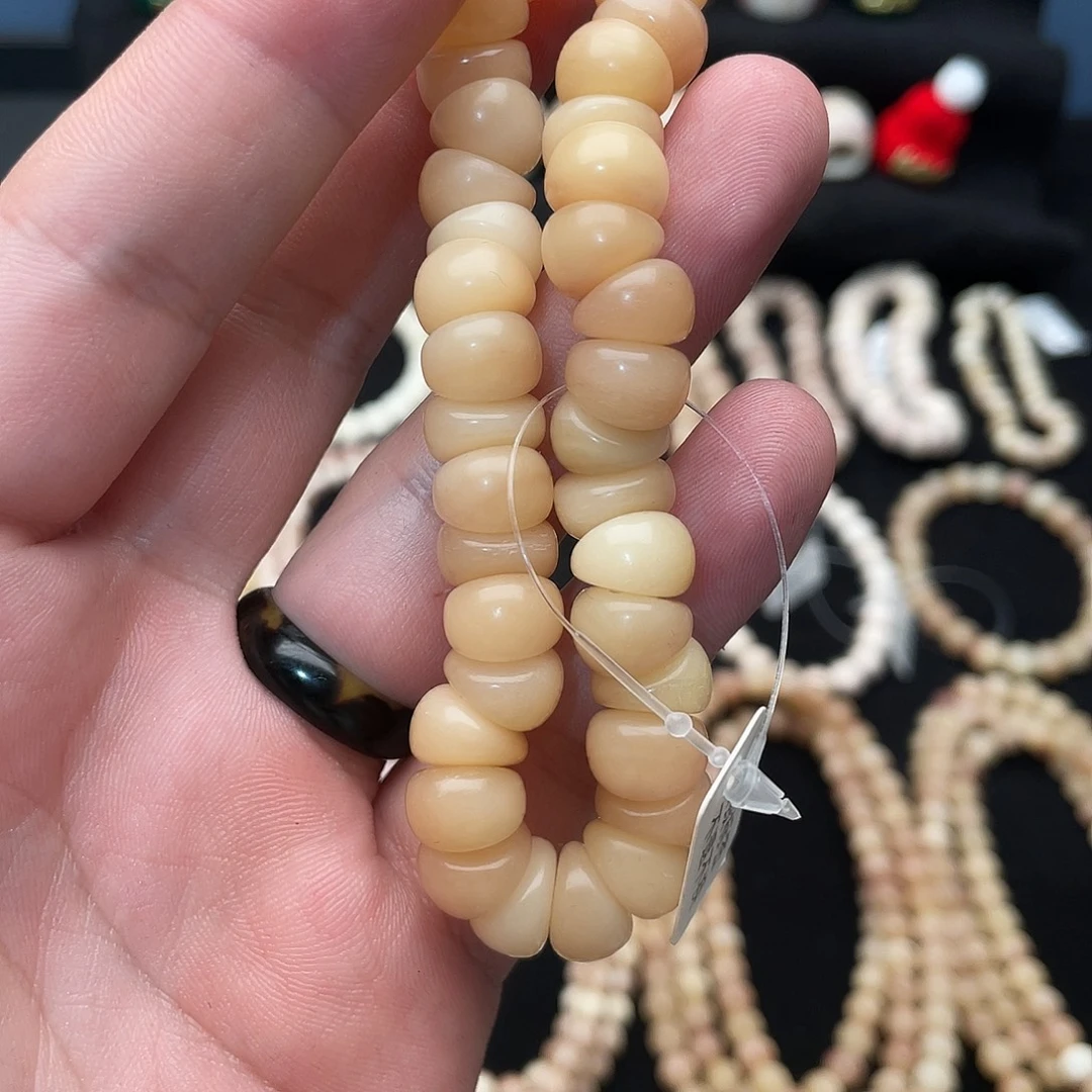 皆***喜手串白玉菩提驼骨大肠