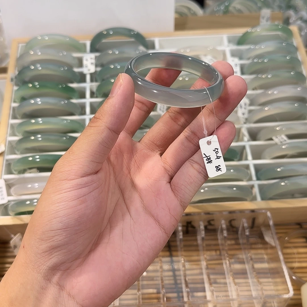 手镯玛瑙/玉髓未镶嵌圈口50.4