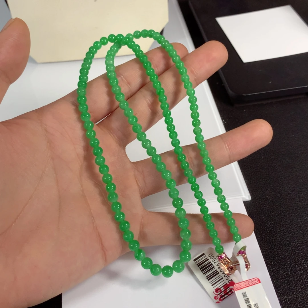 翡翠未镶嵌颈饰项链