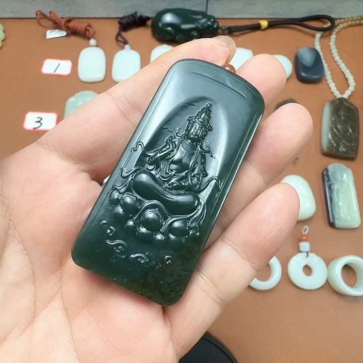 和田玉未镶嵌颈饰