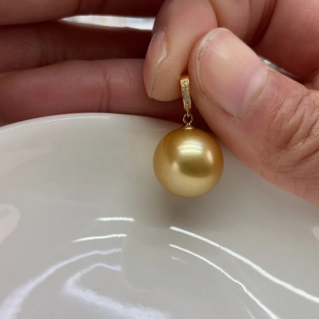 海水珍珠吊坠(不含链)18K金镶嵌