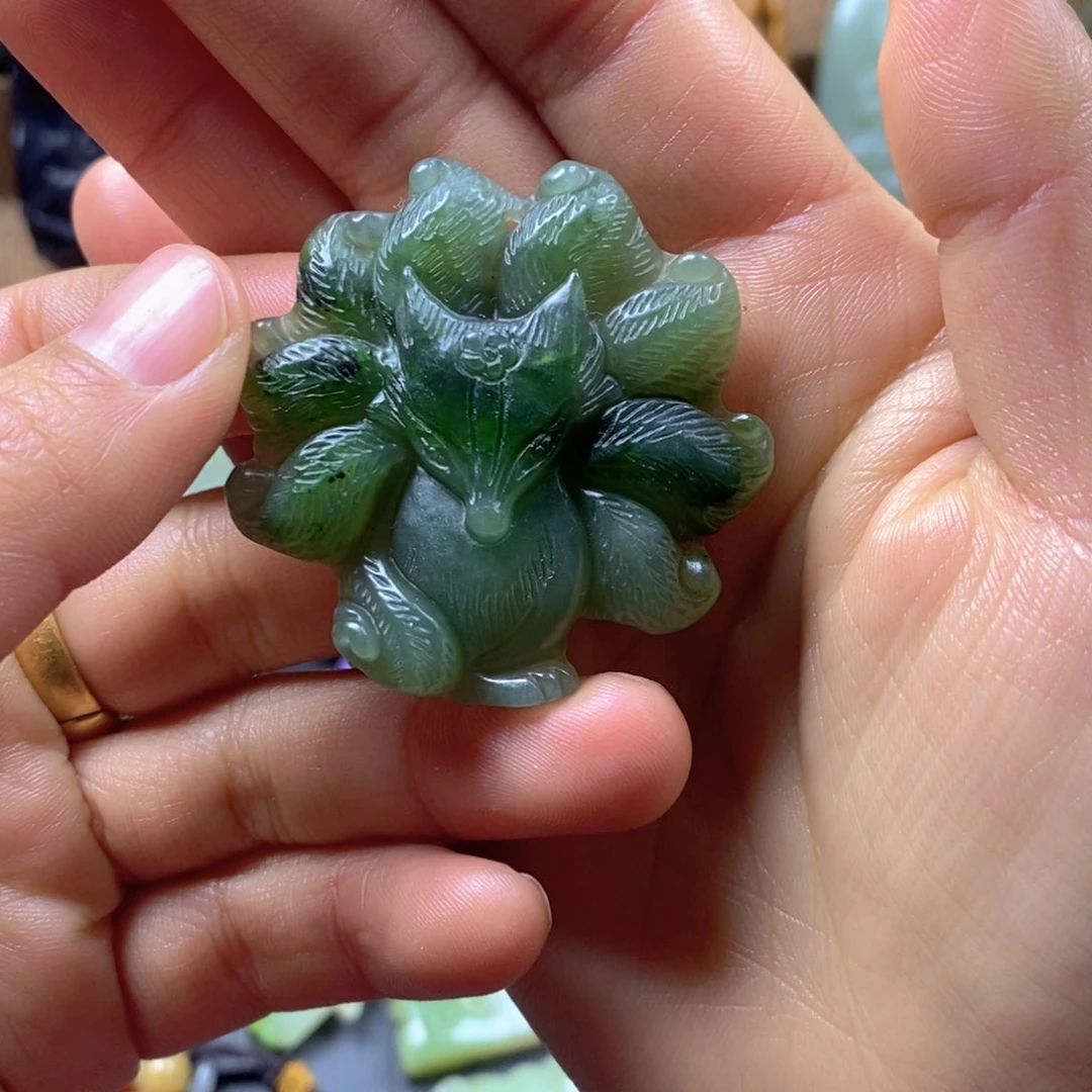 未镶嵌和田玉挂件