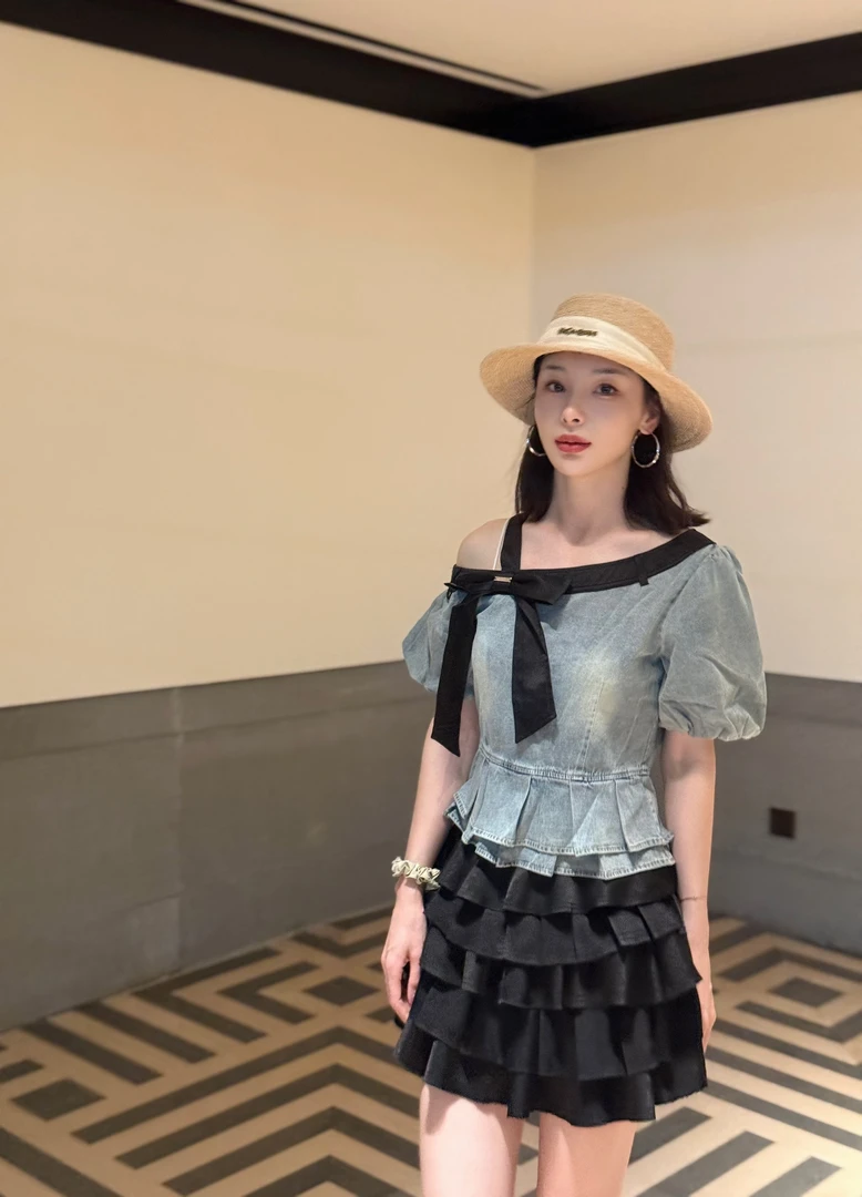 KK颜小新【佳柠】设计感小众时尚气质舒适淑女夏季减龄牛仔短袖上衣