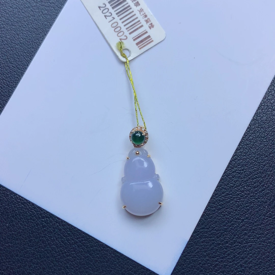 翡翠颈饰未镶嵌葫芦