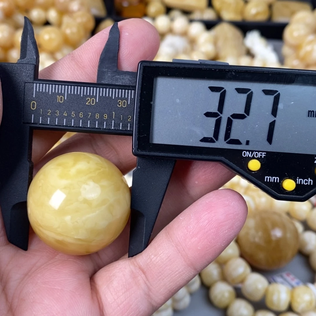 蜜蜡未镶嵌珠宝奇石19.5g