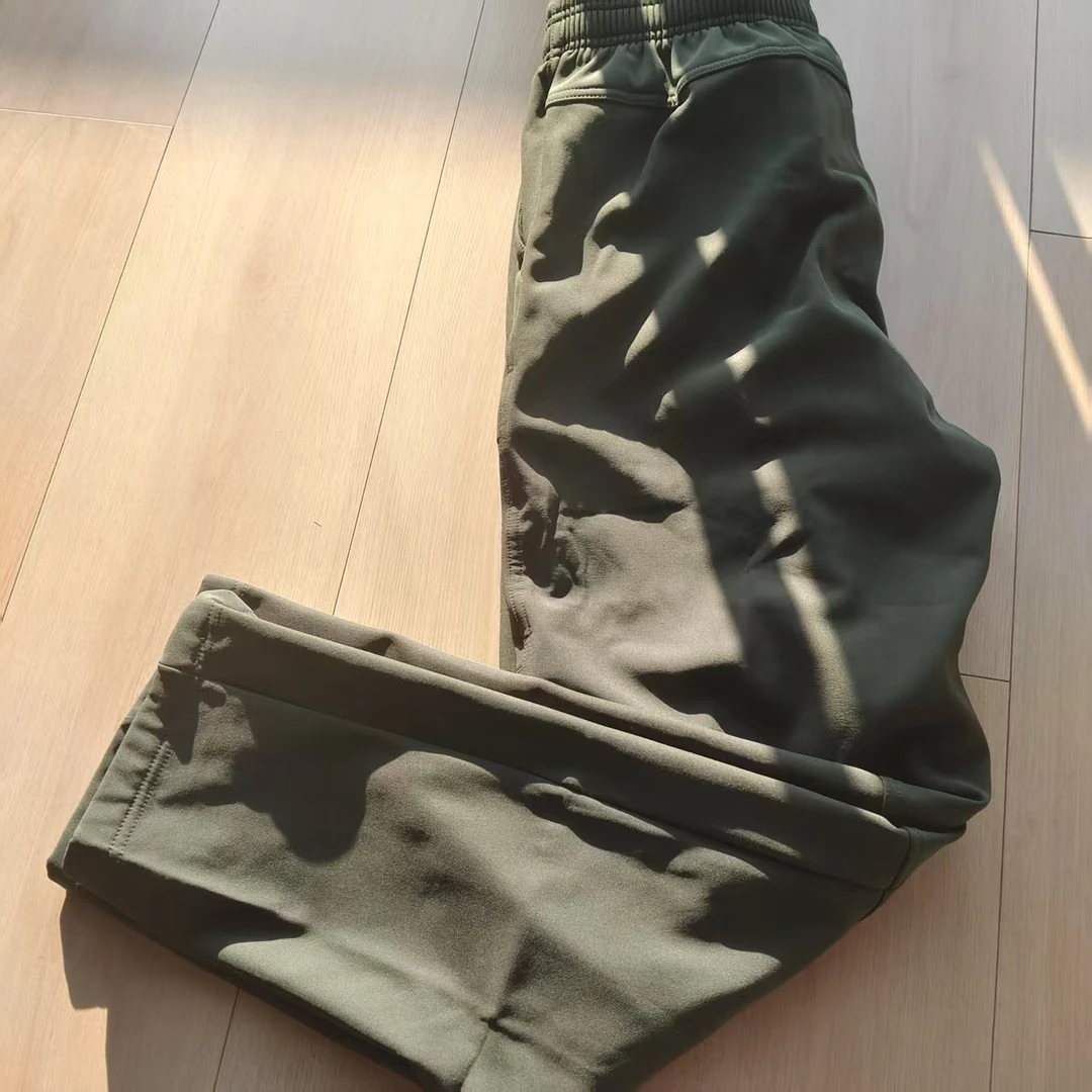 Sweet DD军绿色休闲软壳裤/N