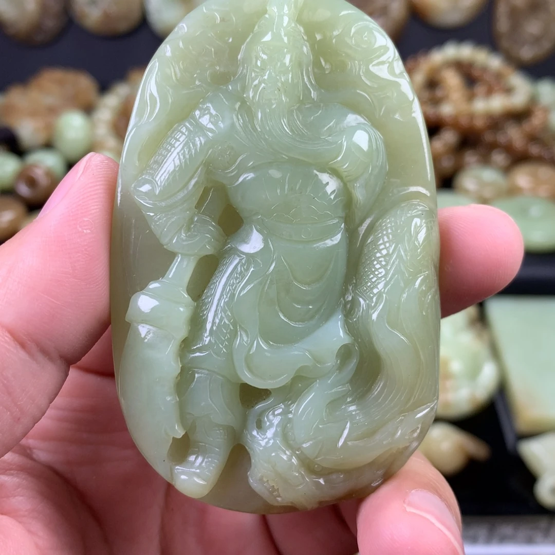 雲***淸和田玉未镶嵌颈饰