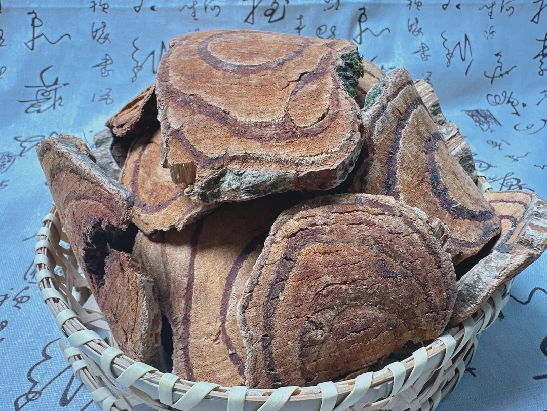 【红藤】大小不一蜂窝细孔纹理看得见配桂圆煲汤