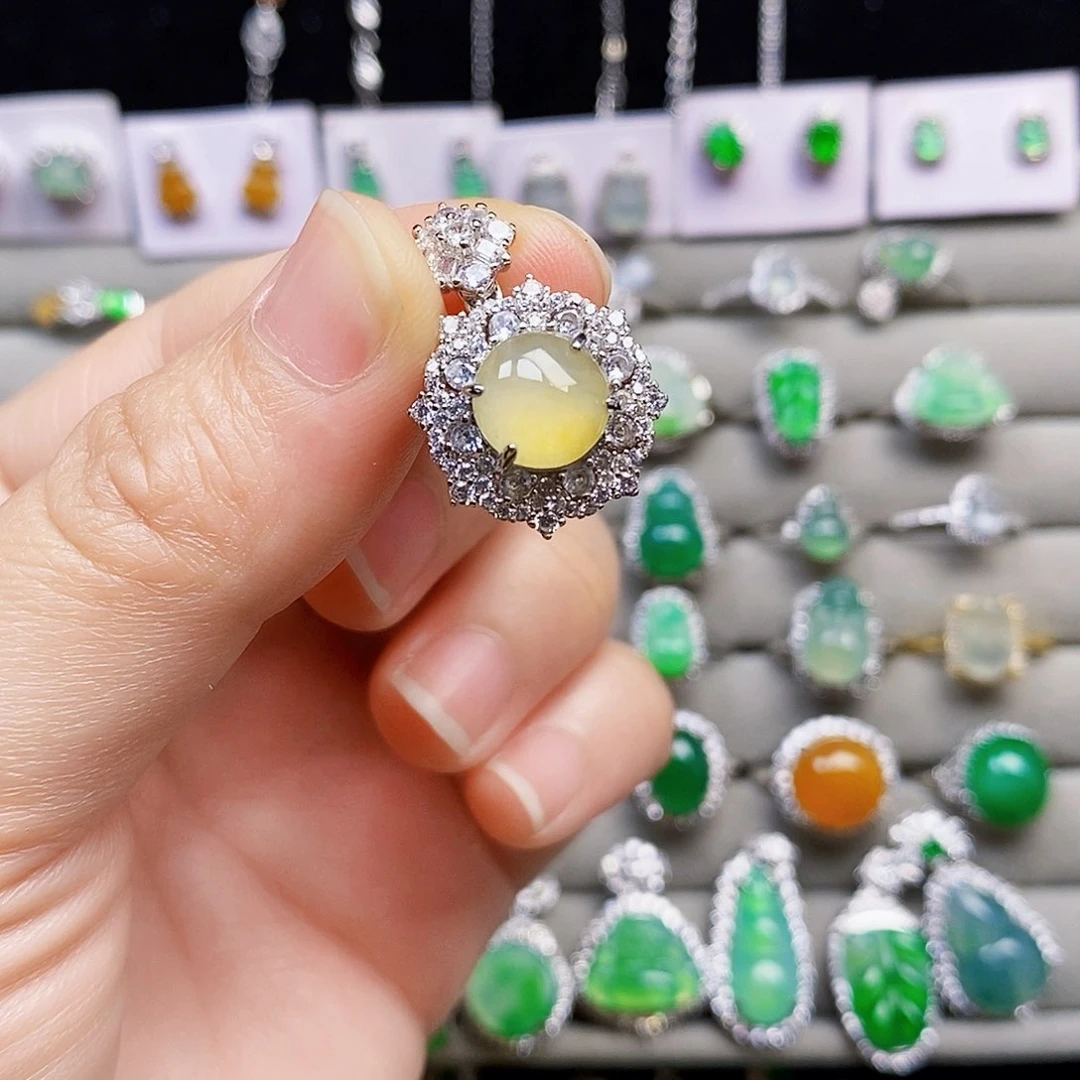 翡翠银S925镶嵌颈饰蛋面