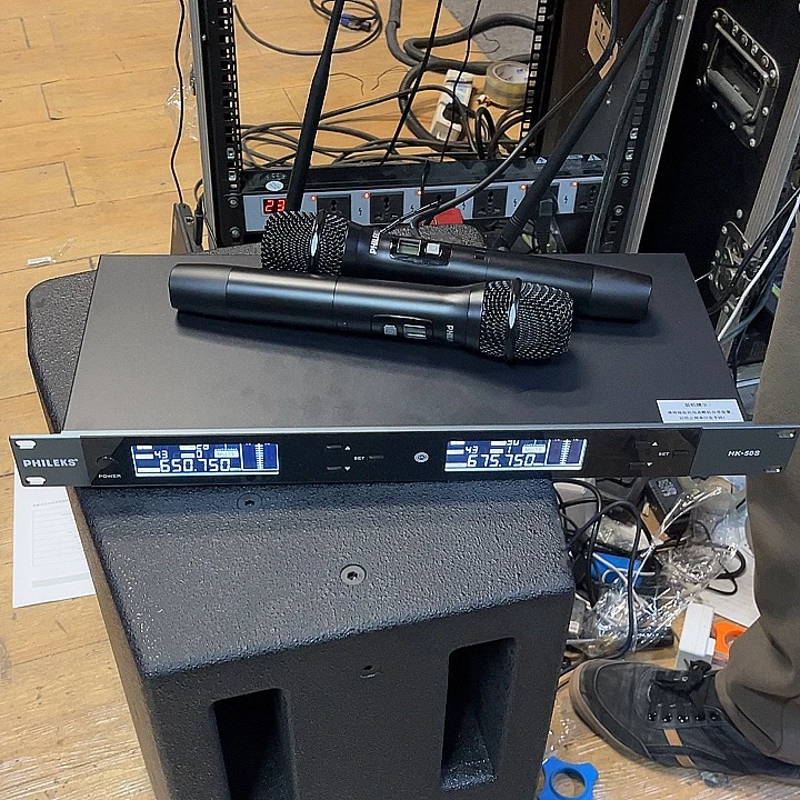 9新  不包邮飞利克斯KTV无线话筒一套价