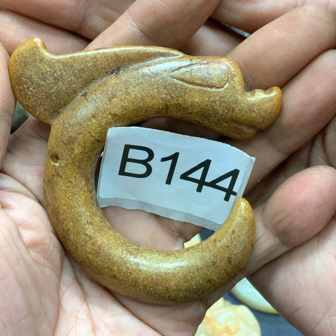 未镶嵌和田玉挂件