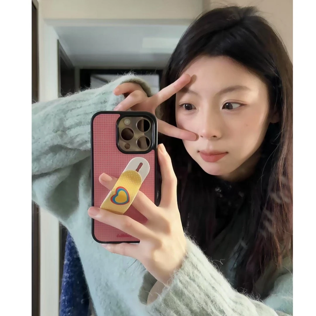 适用格纹爱心支架苹果16promax新款iPhone15亚克力手机壳卡通1413