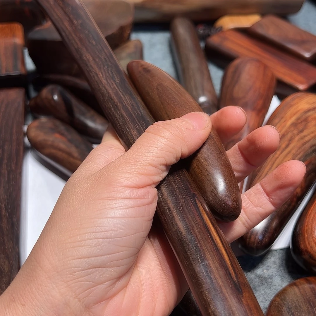 交趾黄檀（大红酸枝）美****！